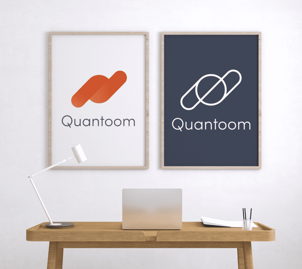 Quantoom Mockup logo